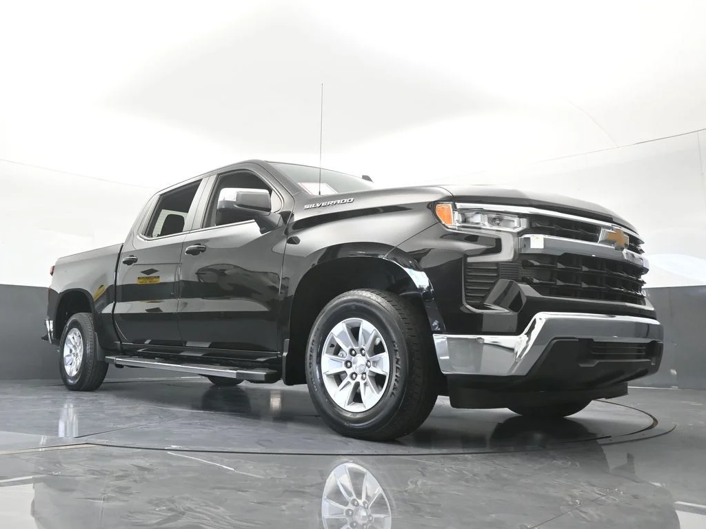 Used 2024 Black Chevrolet LT image 58