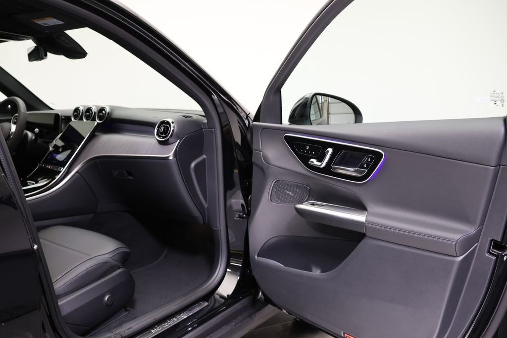 Used 2026 Black Mercedes-Benz GLC 300 image 46