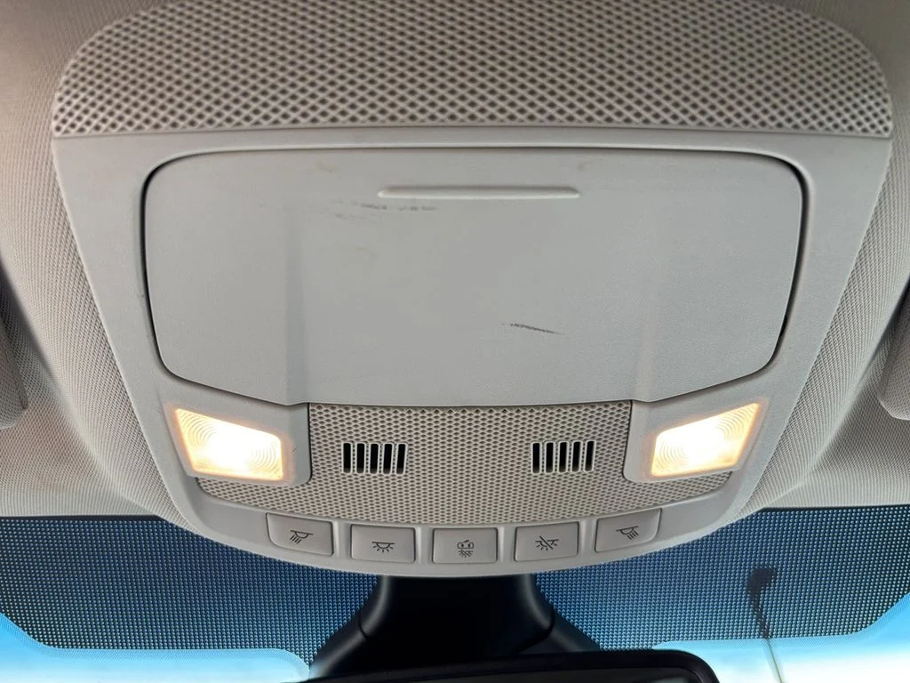 Used 2020 Red Ford SEL image 34