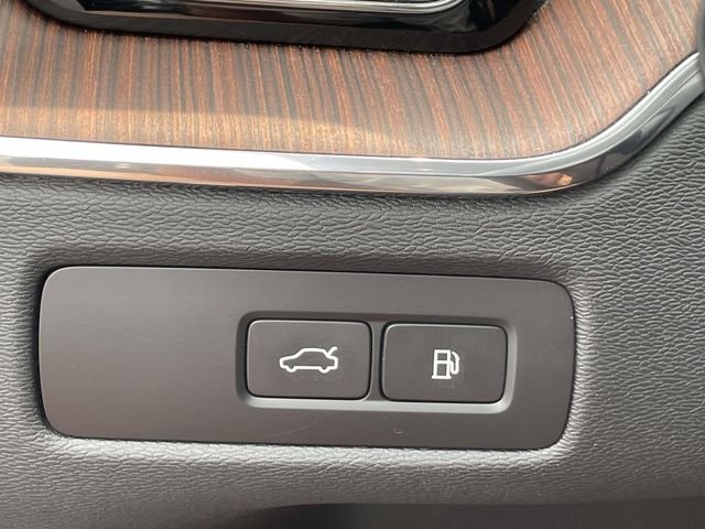 Certified Used 2024 Blue Volvo T8 Plus Dark Theme image 34