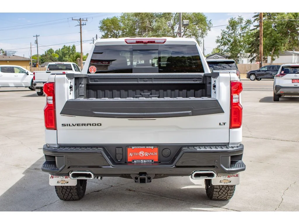New 2026 Summit White Chevrolet LT Trail Boss image 11