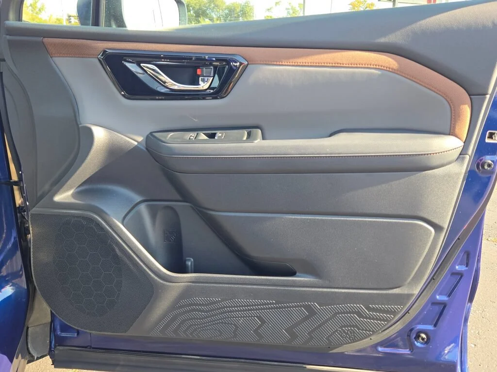 Used 2025 Blue Subaru Sport image 6