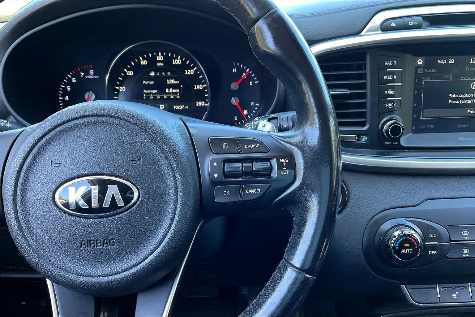 Used 2017 Snow White Pearl Kia EX image 24