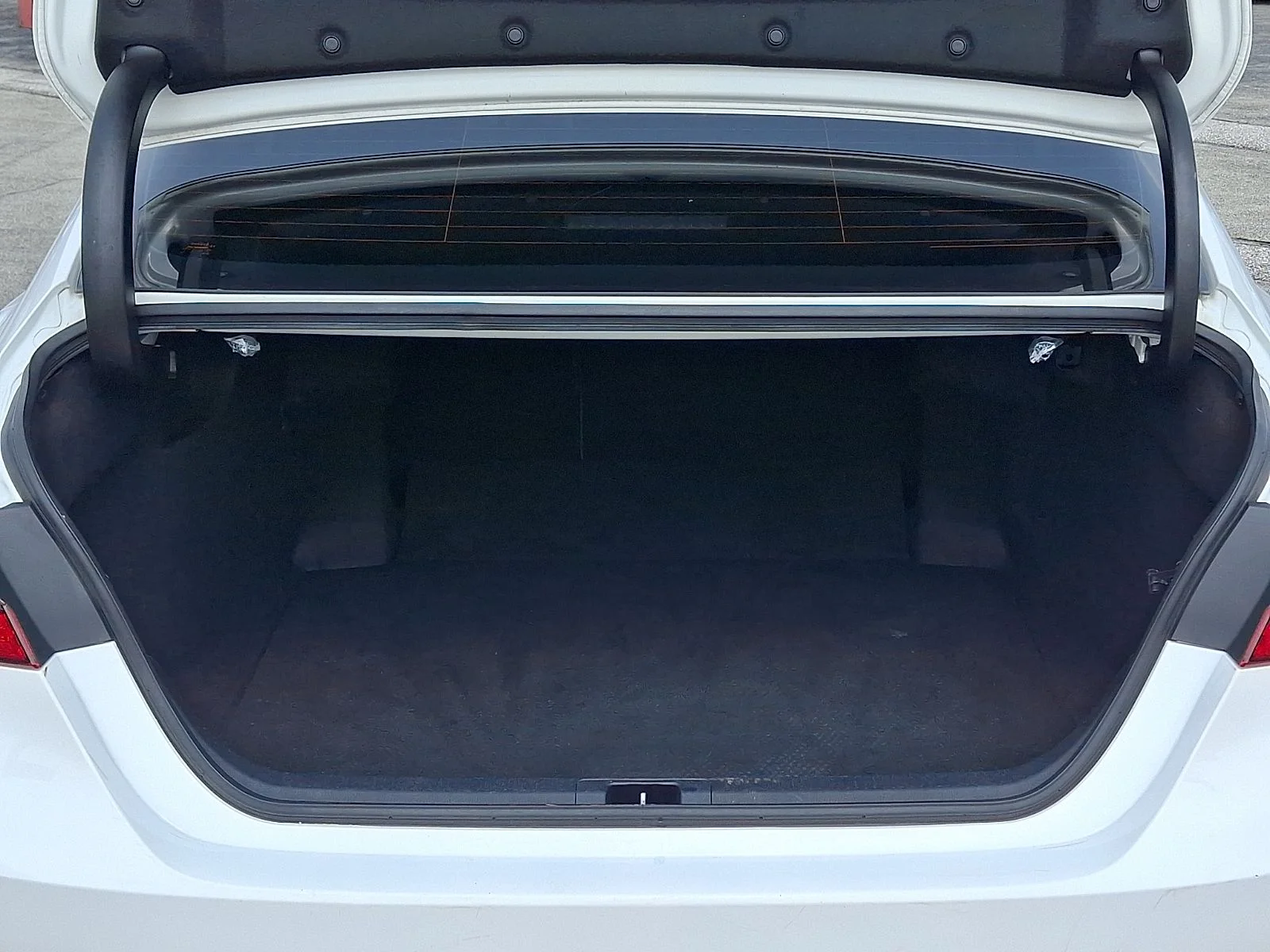 Used 2021 White Toyota SE image 27