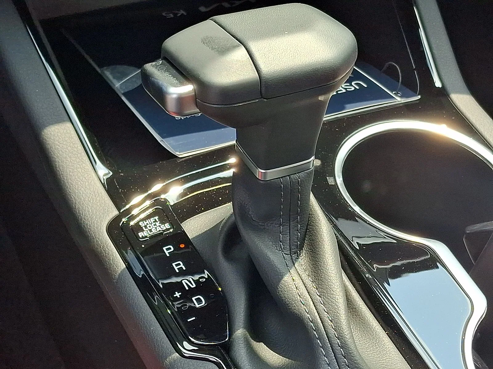 New 2026 White Kia GT-Line image 13