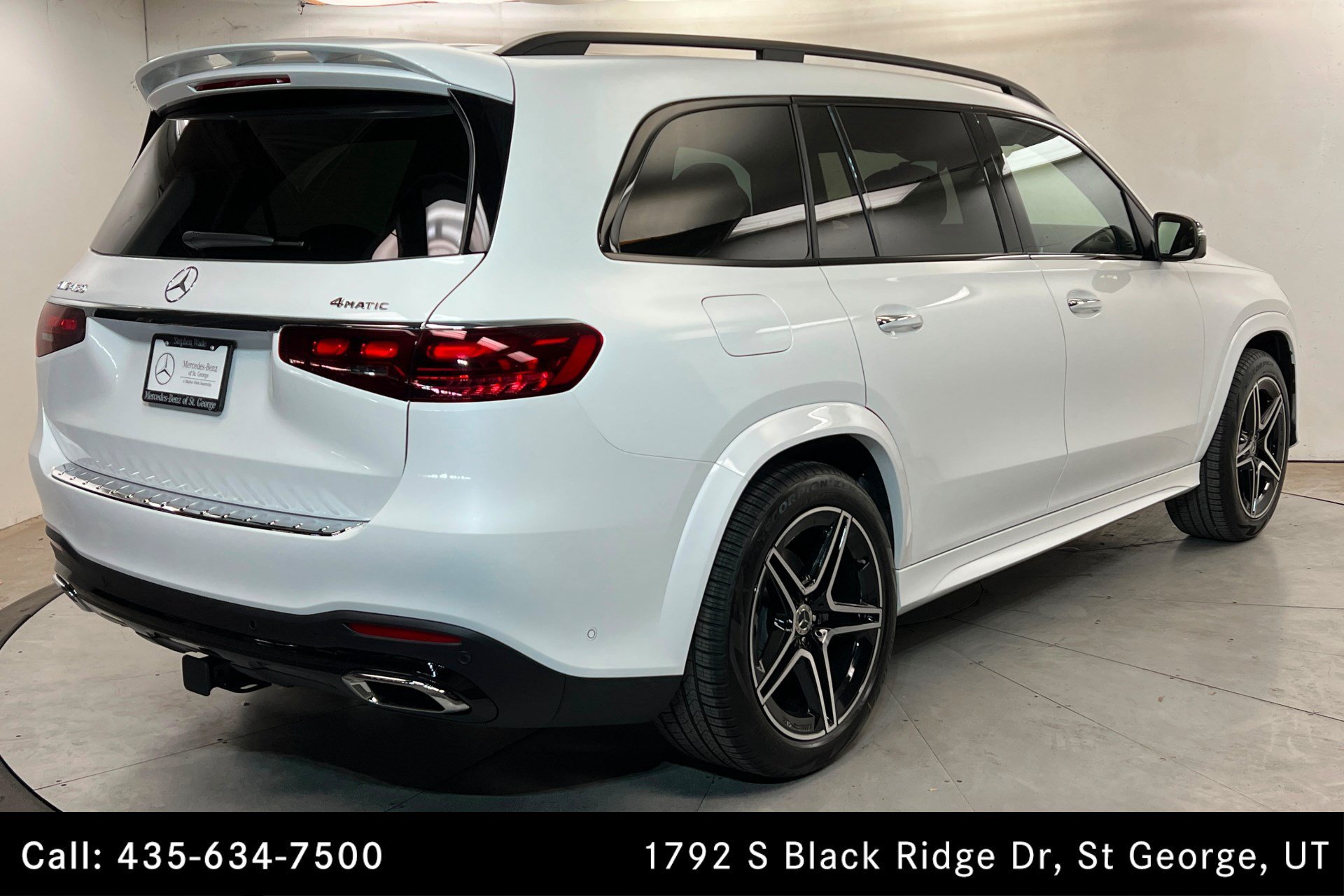 Certified Used 2026 MANUFAKTUR Moonlight White Metallic Mercedes-Benz GLS 450 image 6
