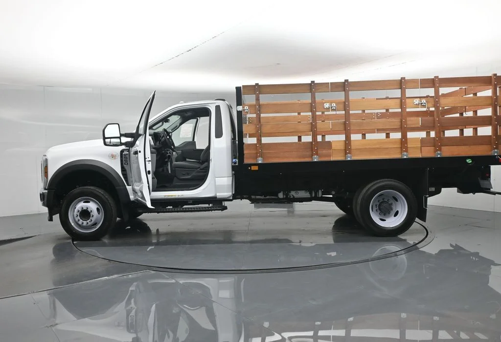 New 2025 White Ford XLT image 31