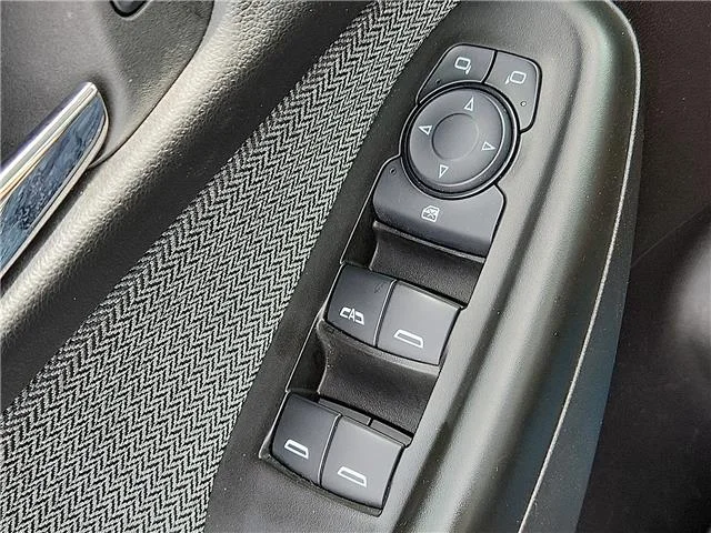 Used 2025 Blue Chevrolet LT Front-Wheel Drive image 19