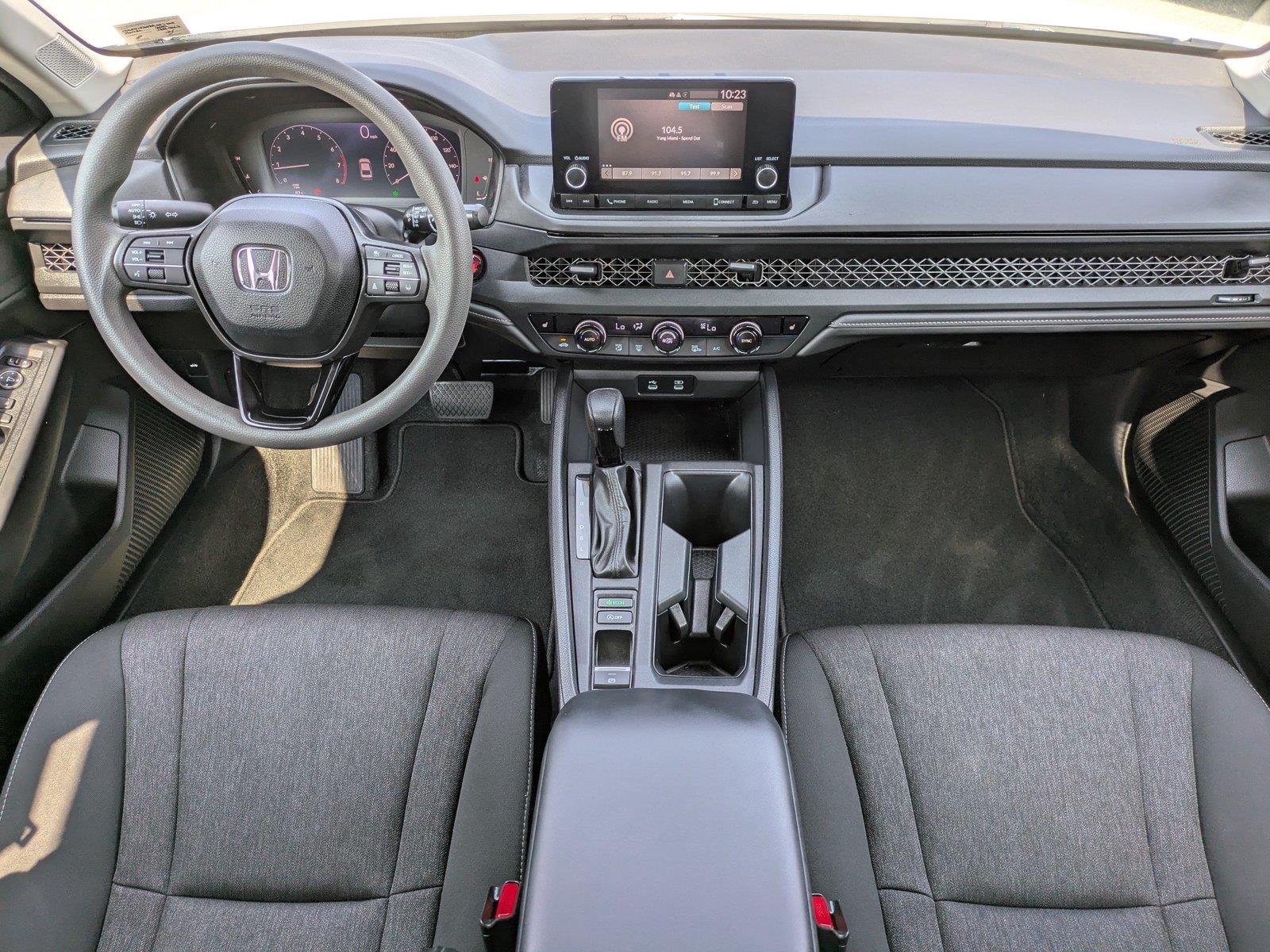 Used 2023 Platinum White Pearl Honda EX image 14