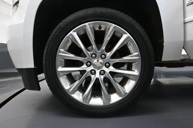 Used 2019 Beige Chevrolet Premier image 18