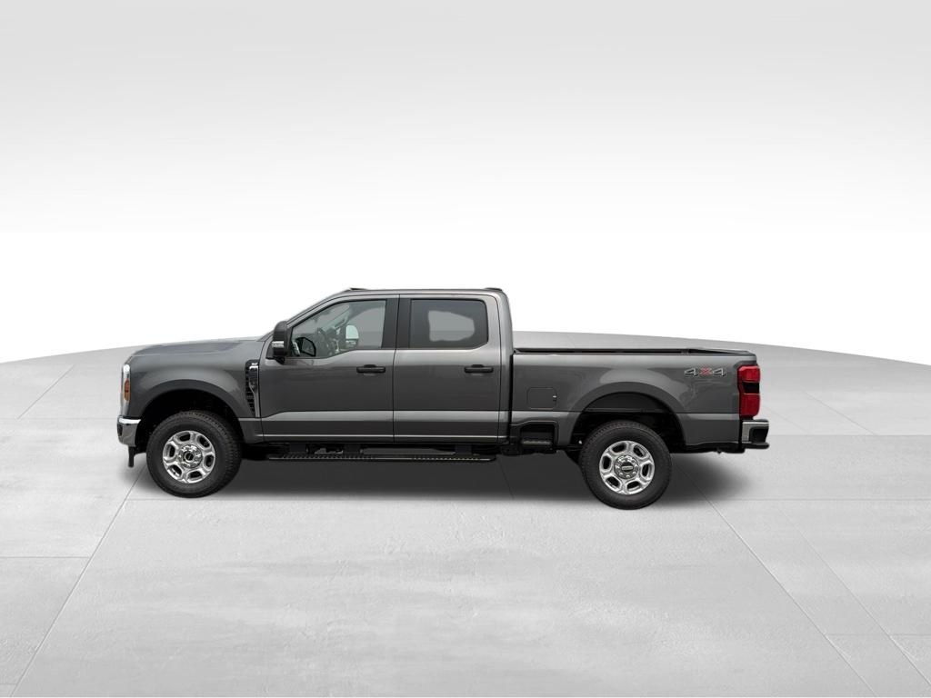 New 2026 Carbonized Gray Metallic Ford F-250® XLT image 12