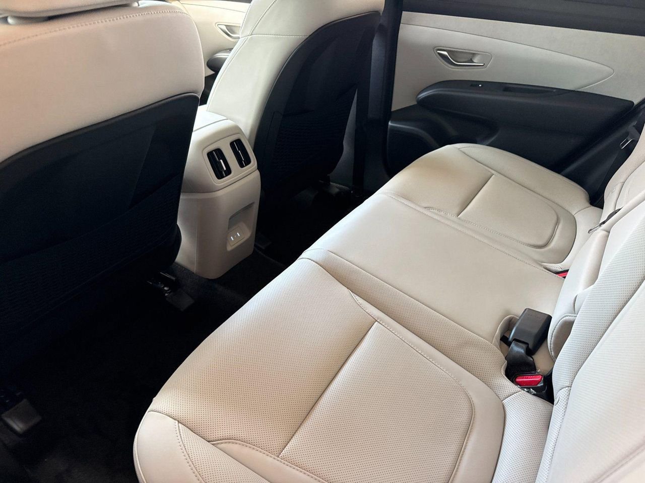 New 2026 White Hyundai SEL Convenience image 11