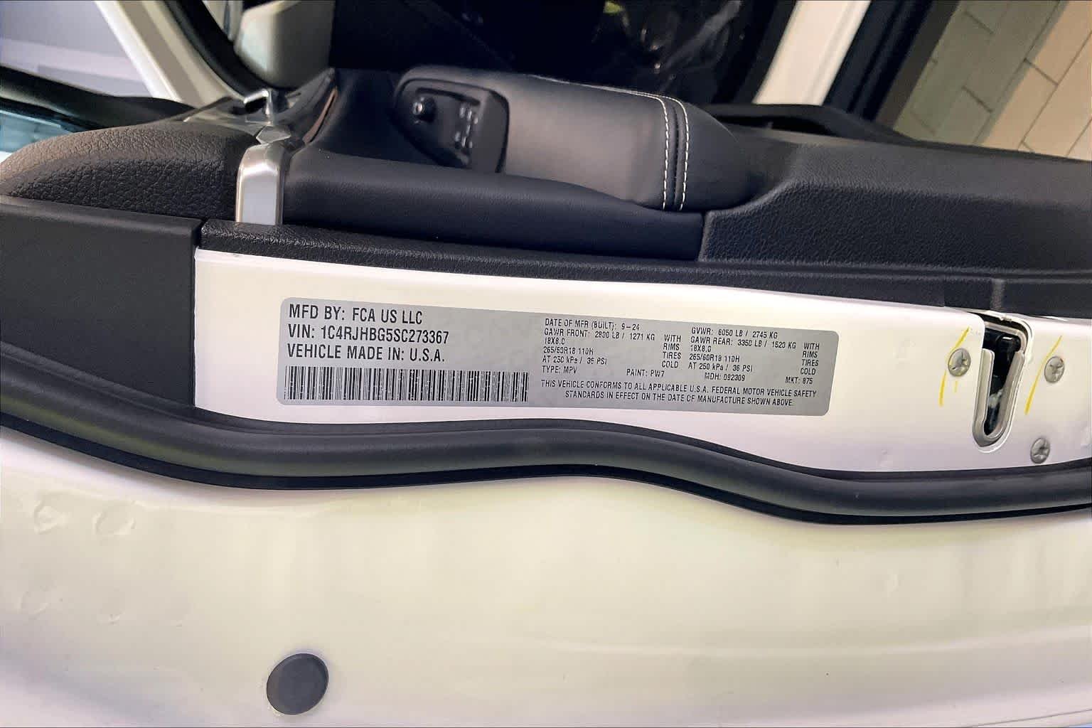 Used 2025 Bright White Clearcoat Jeep Limited image 36