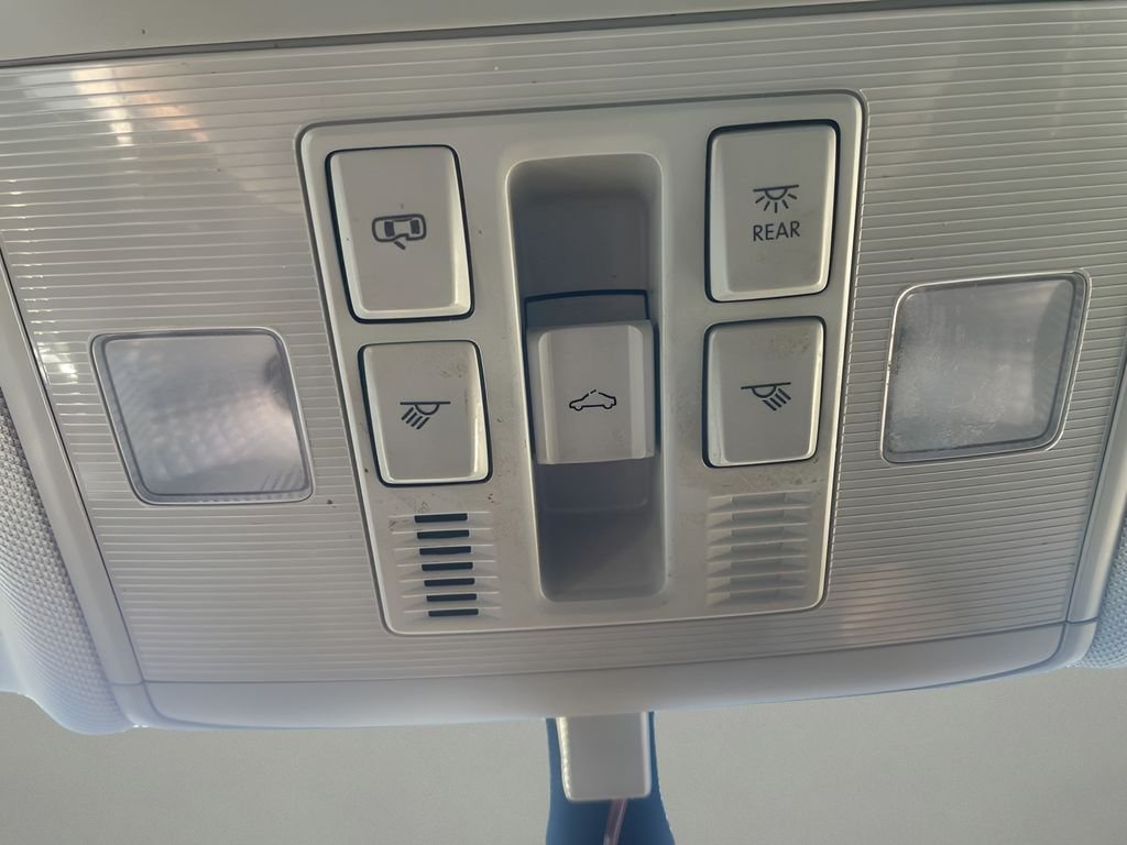 Used 2019 Silver Volkswagen 1.4T SE image 24