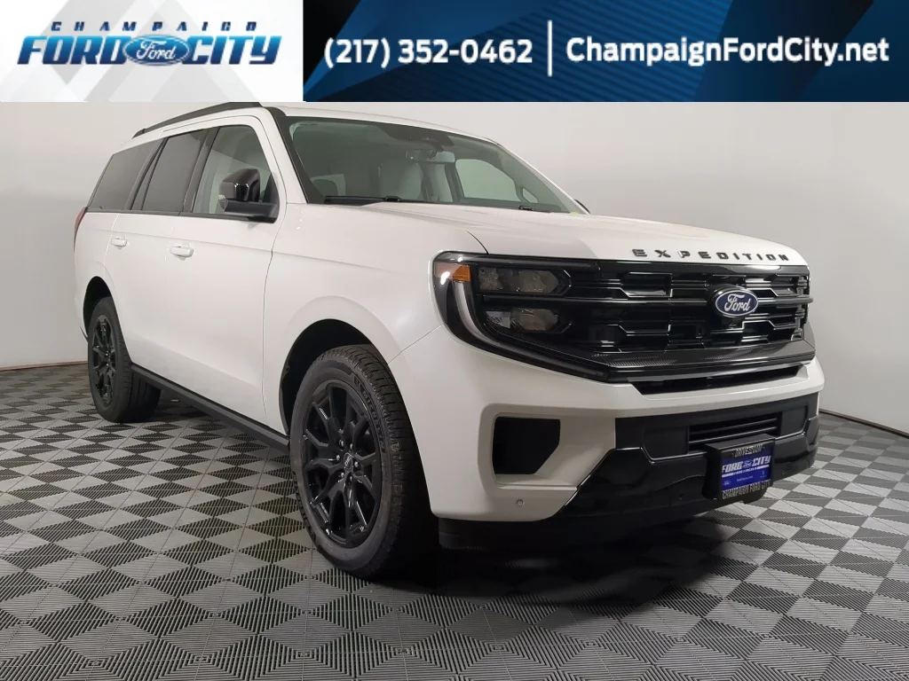 New 2027 Star White Metallic Tri-Coat Ford Platinum image 1