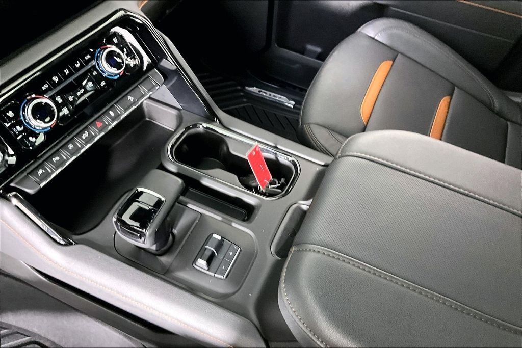 Used 2026 White GMC AT4 image 19