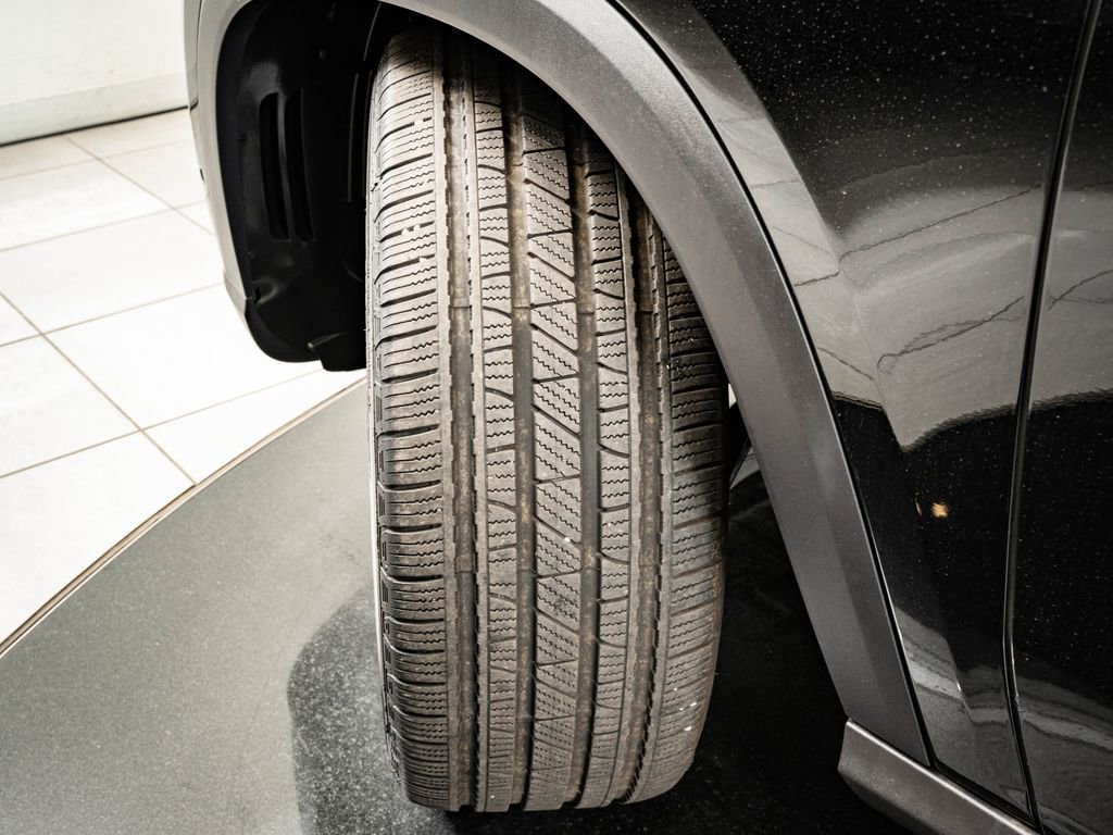 Used 2024 Black Mercedes-Benz GLE 350 image 53