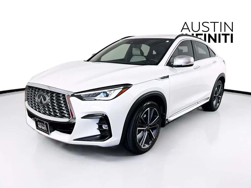 Certified Used 2024 White INFINITI LUXE image 5