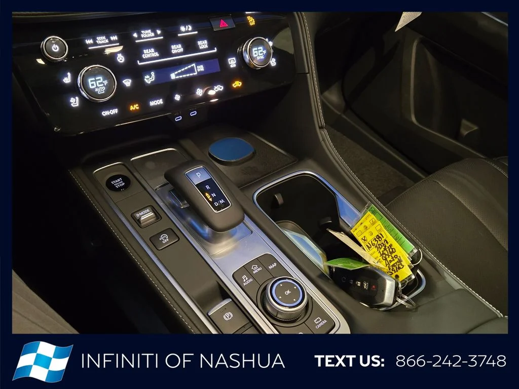 New 2027 RADIANT WHITE INFINITI Luxe AWD image 26