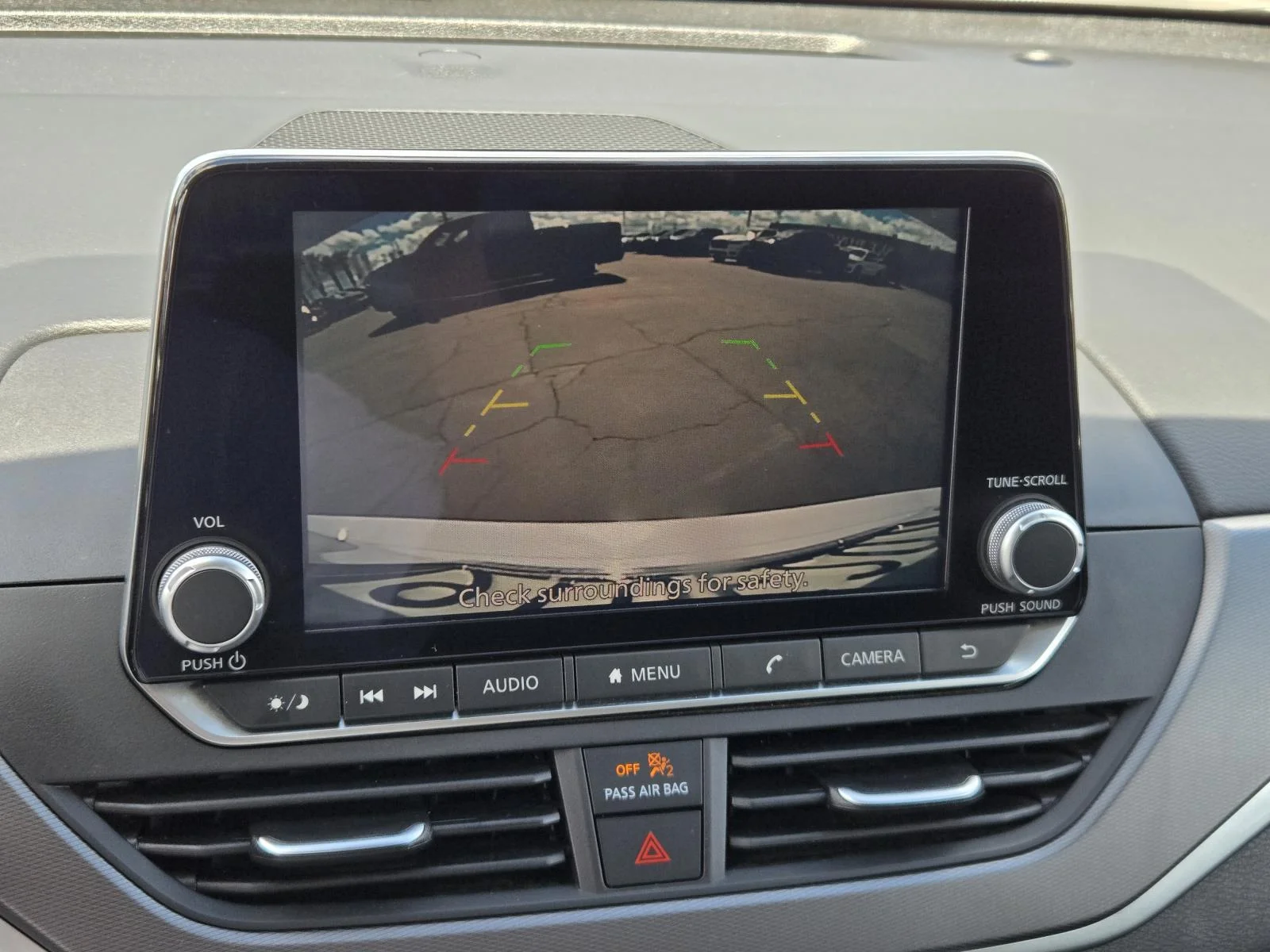 Used 2025 Gray Sky Pearl Nissan SR FWD image 9