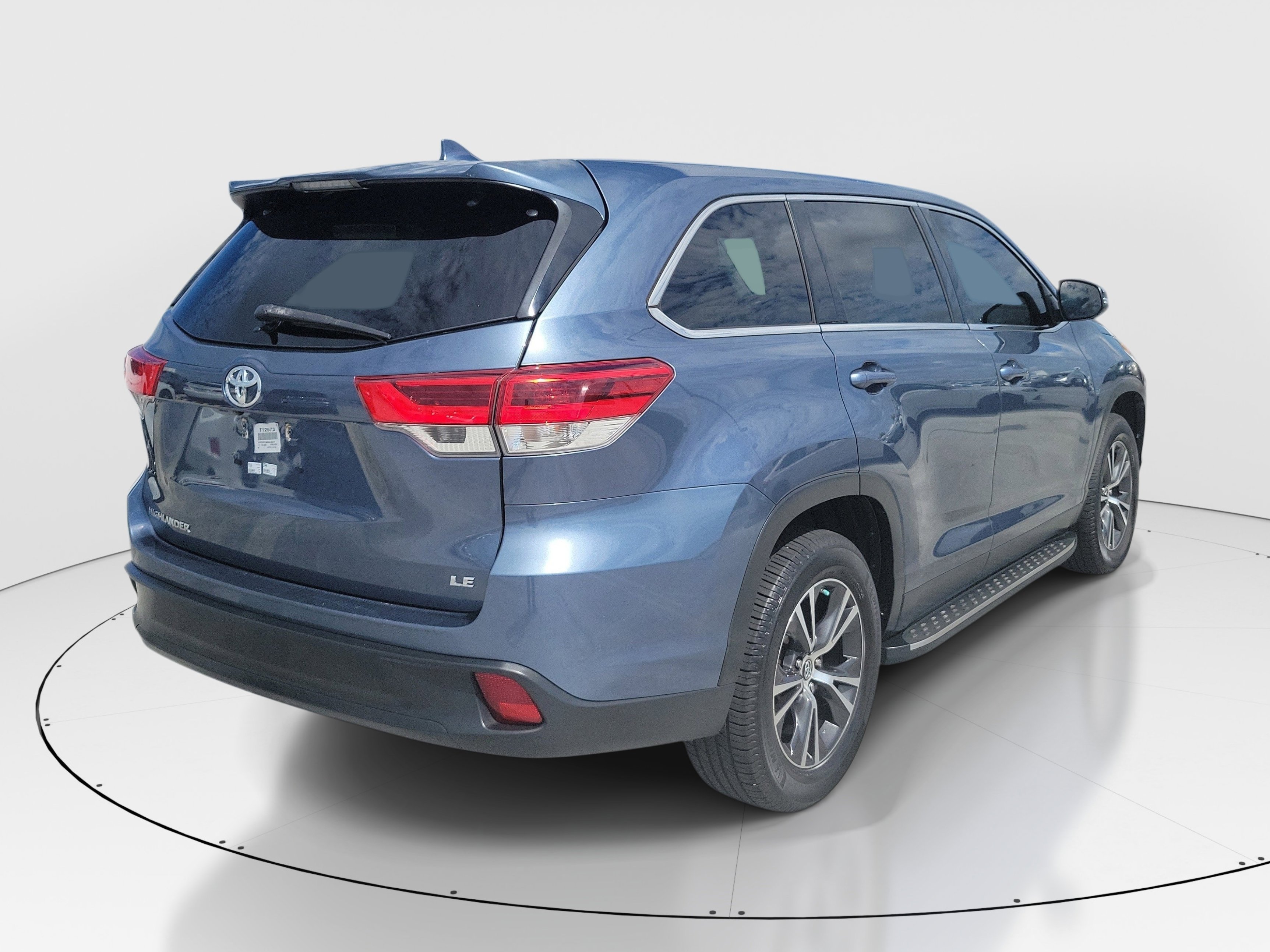 Used 2019 Shoreline Mist Toyota LE Plus image 6