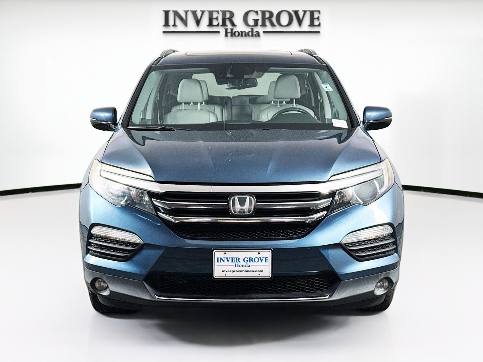 Used 2017 Honda Pilot Elite with VIN 5FNYF6H04HB079825 for sale in Inver Grove Heights, Minnesota