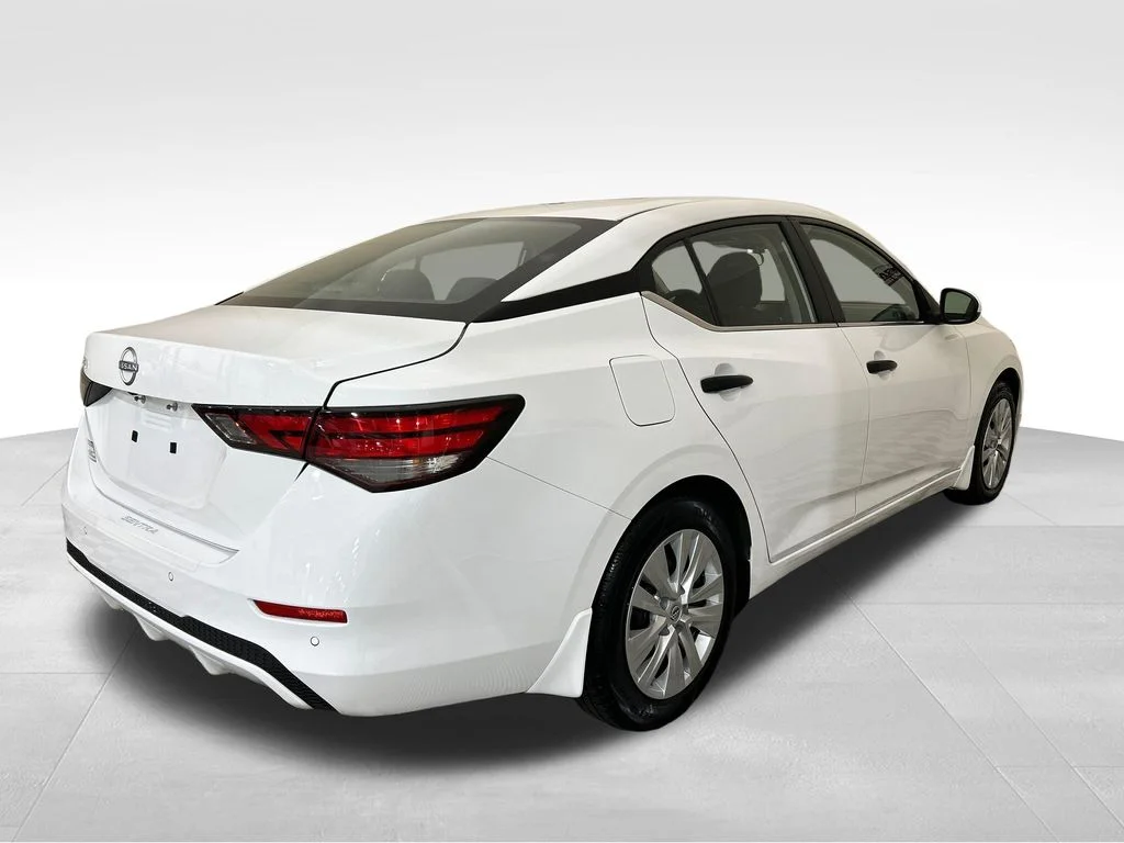 Used 2024 White Nissan S image 5