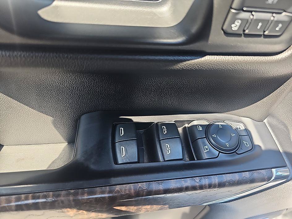 Used 2019 Pacific Blue Metallic GMC Denali image 13