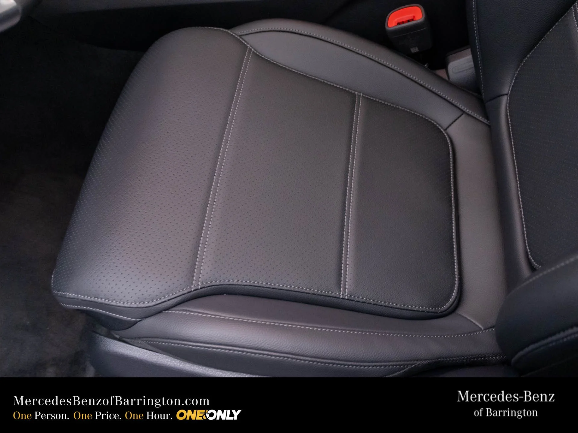 New 2026 Black Mercedes-Benz GLC 300 image 19