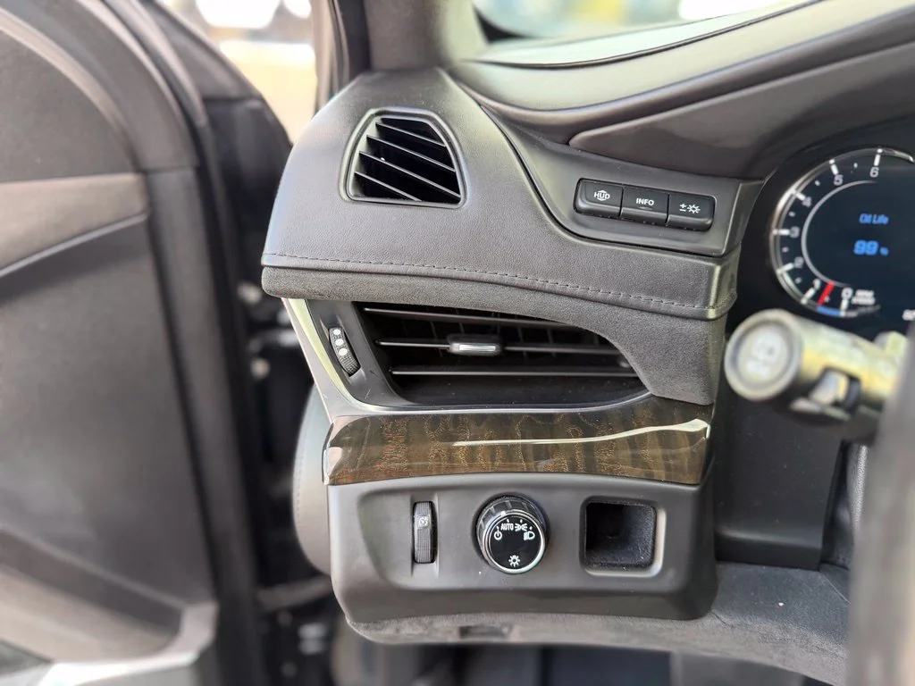 Used 2020 Gray Cadillac Platinum Edition image 24