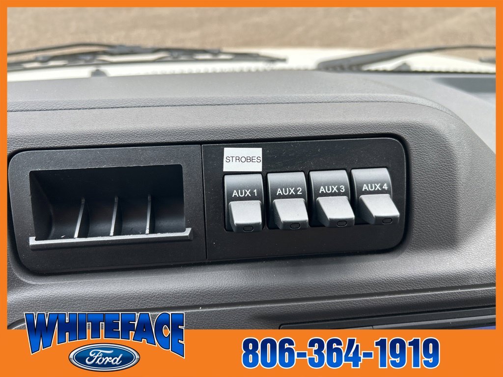 New 2025 Oxford White Ford Base image 23