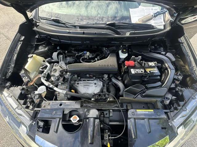 Used 2019 Black Nissan S image 28