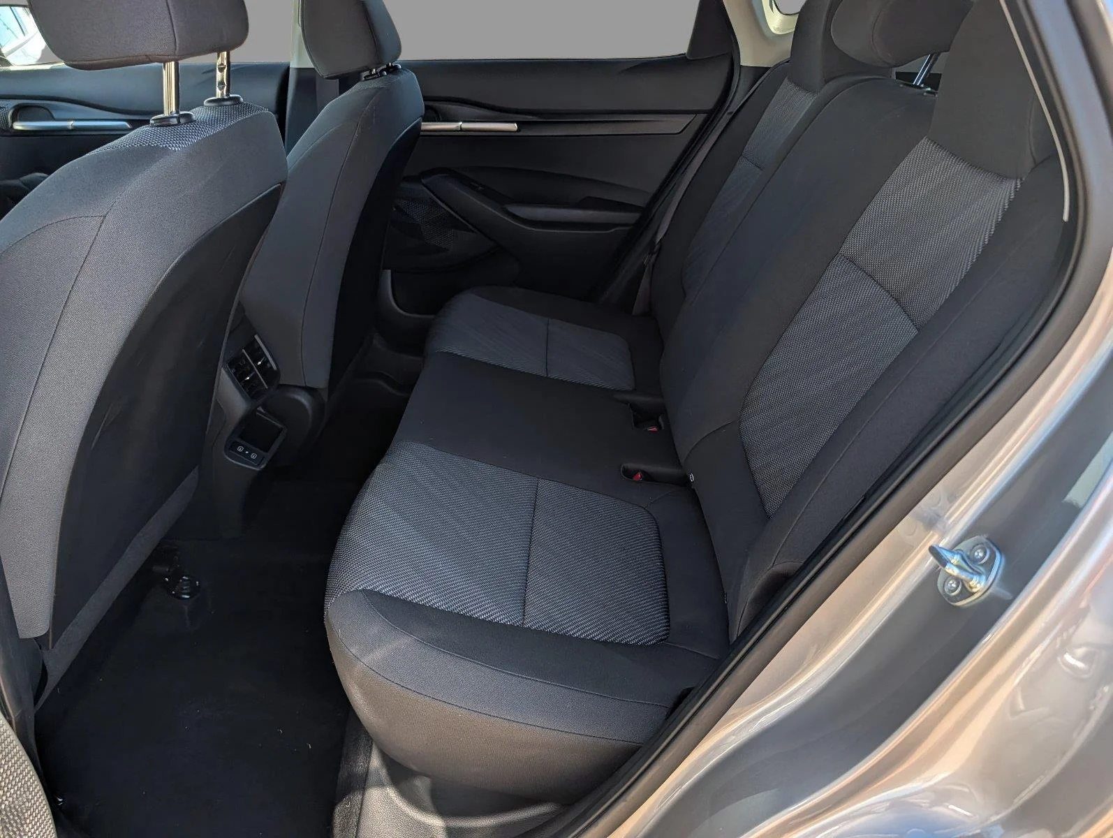 Used 2026 Steel Gray Kia LX image 29