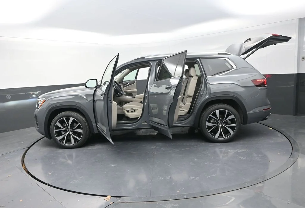 New 2026  Volkswagen 2.0T SEL Premium R-Line image 32