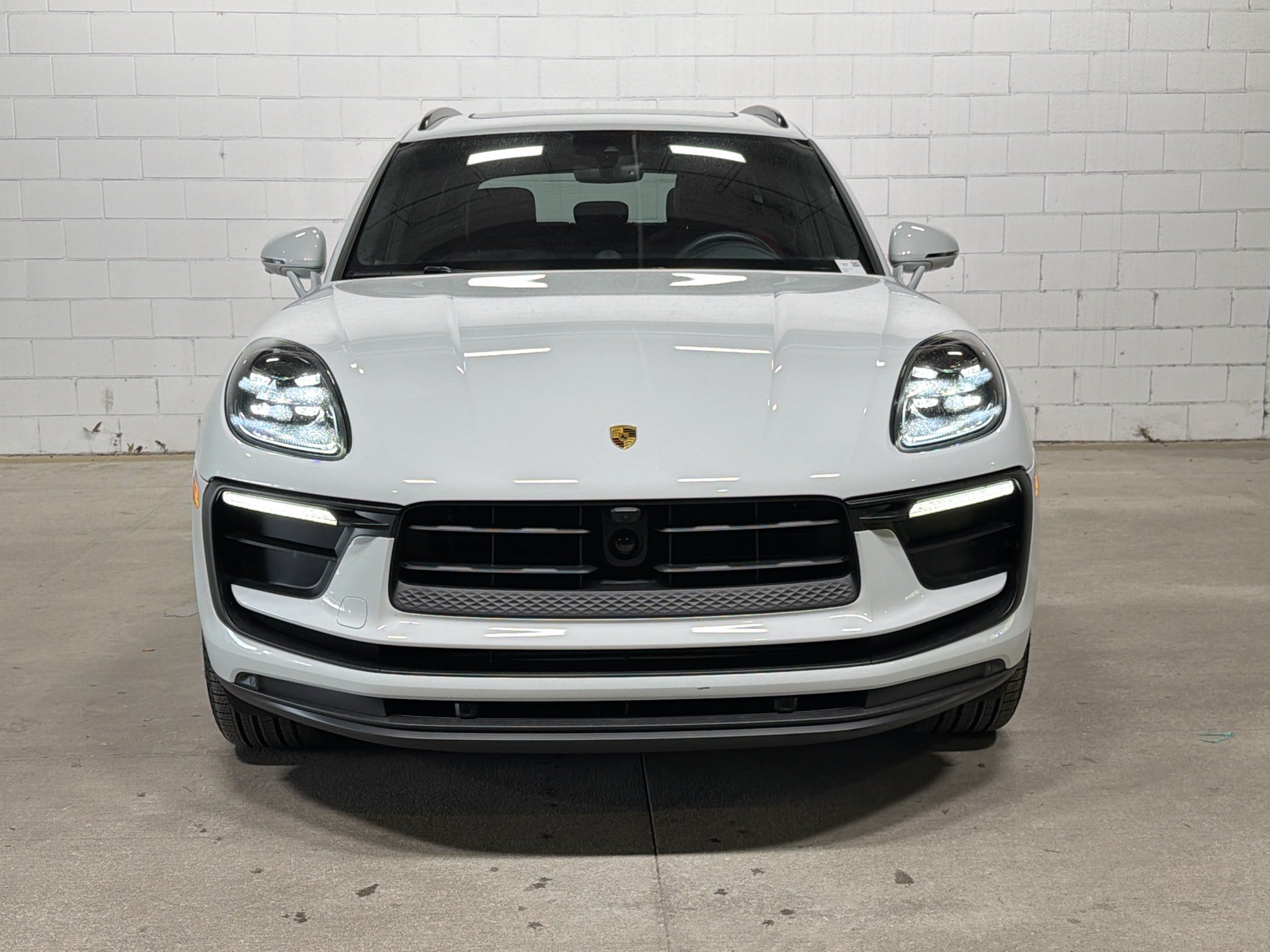 Certified Used 2026 Carrara White Metallic Porsche  image 9