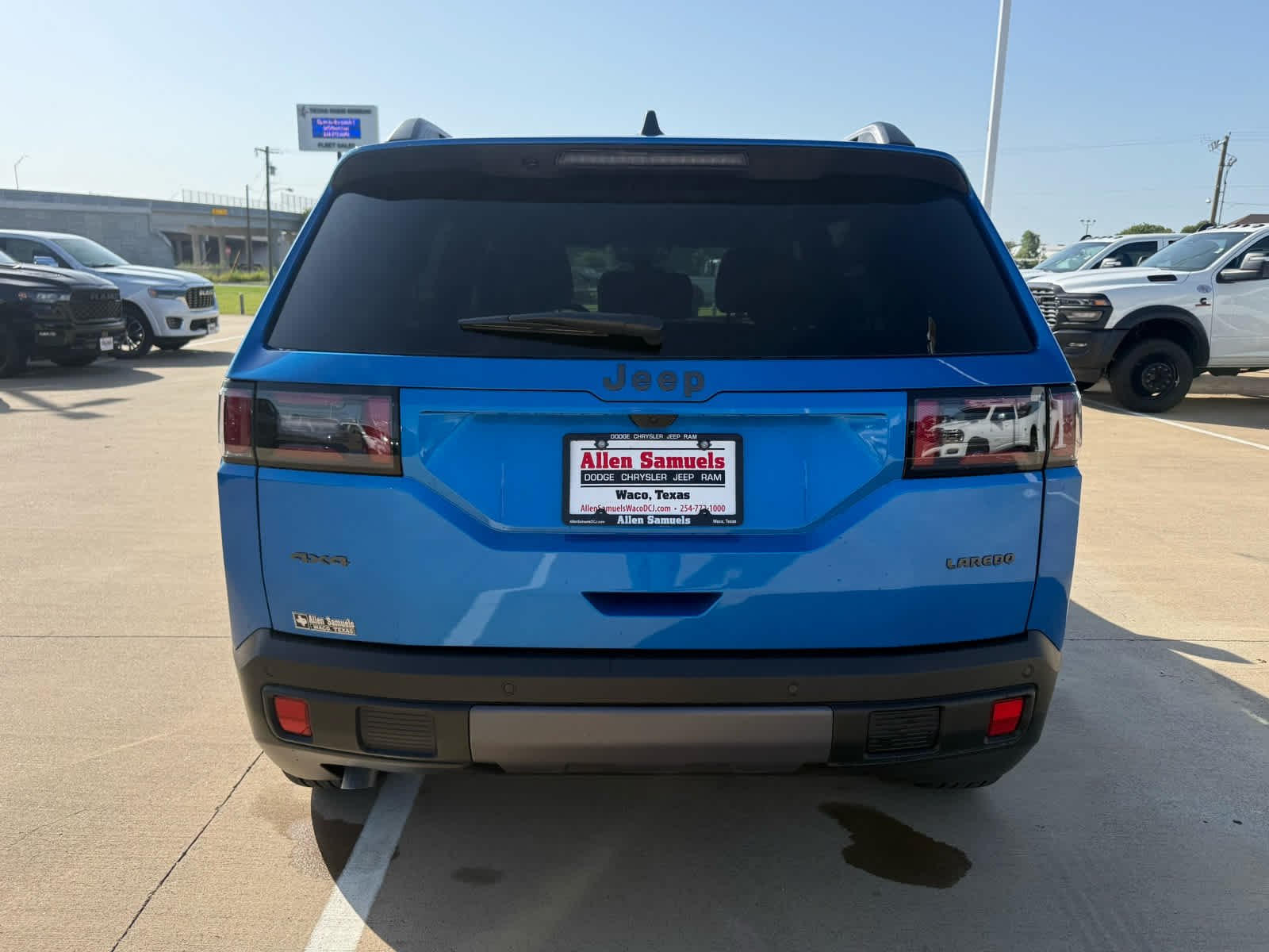 New 2026 Hydro Blue Pearlcoat Jeep Laredo image 7