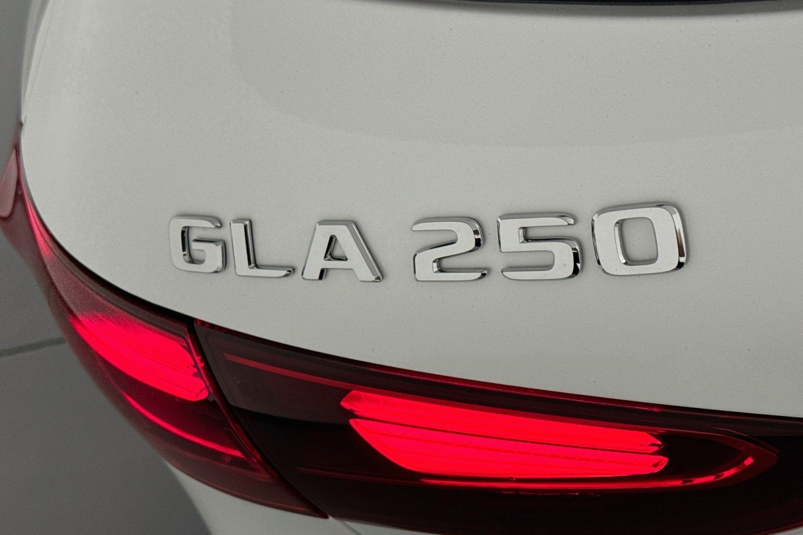 Certified Used 2026 Polar White Mercedes-Benz 250 image 10