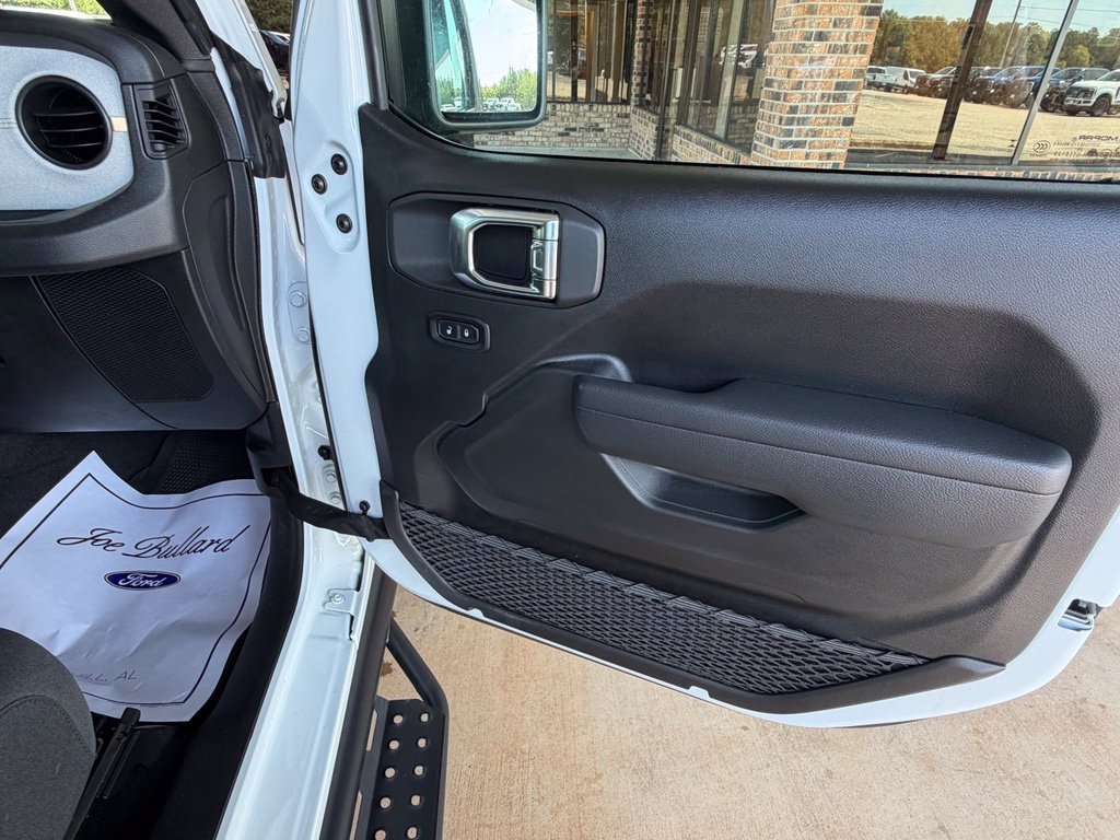 Used 2025 White Jeep Sport image 28