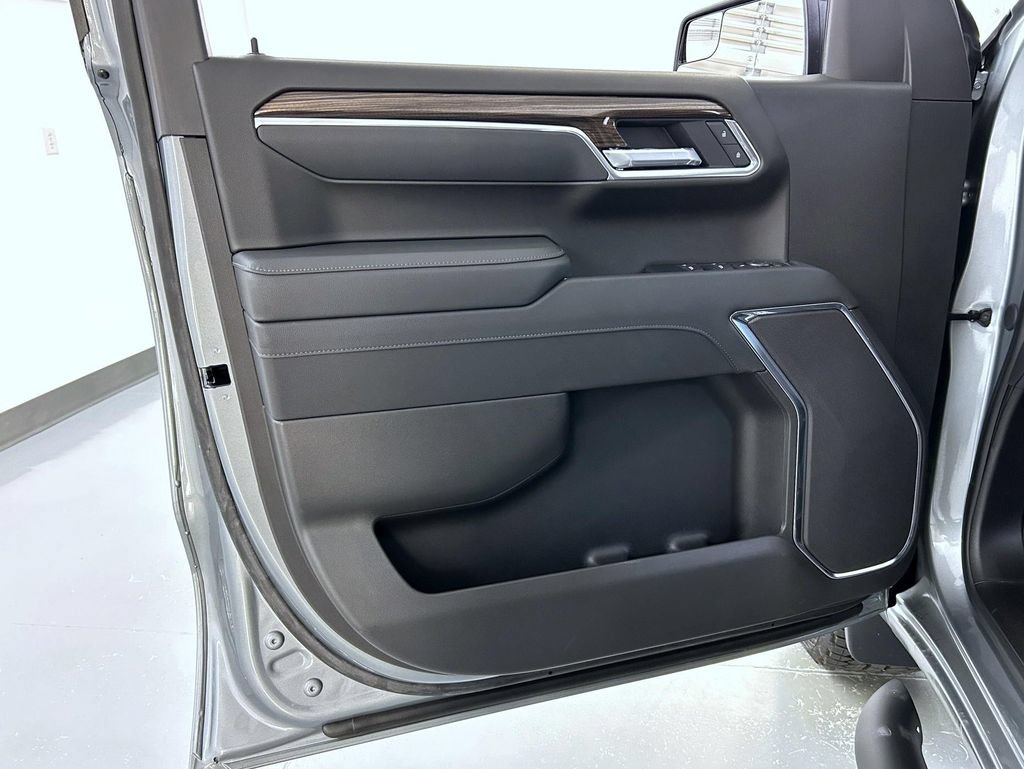 2026 Chevrolet Silverado 1500 RST - Photo 11