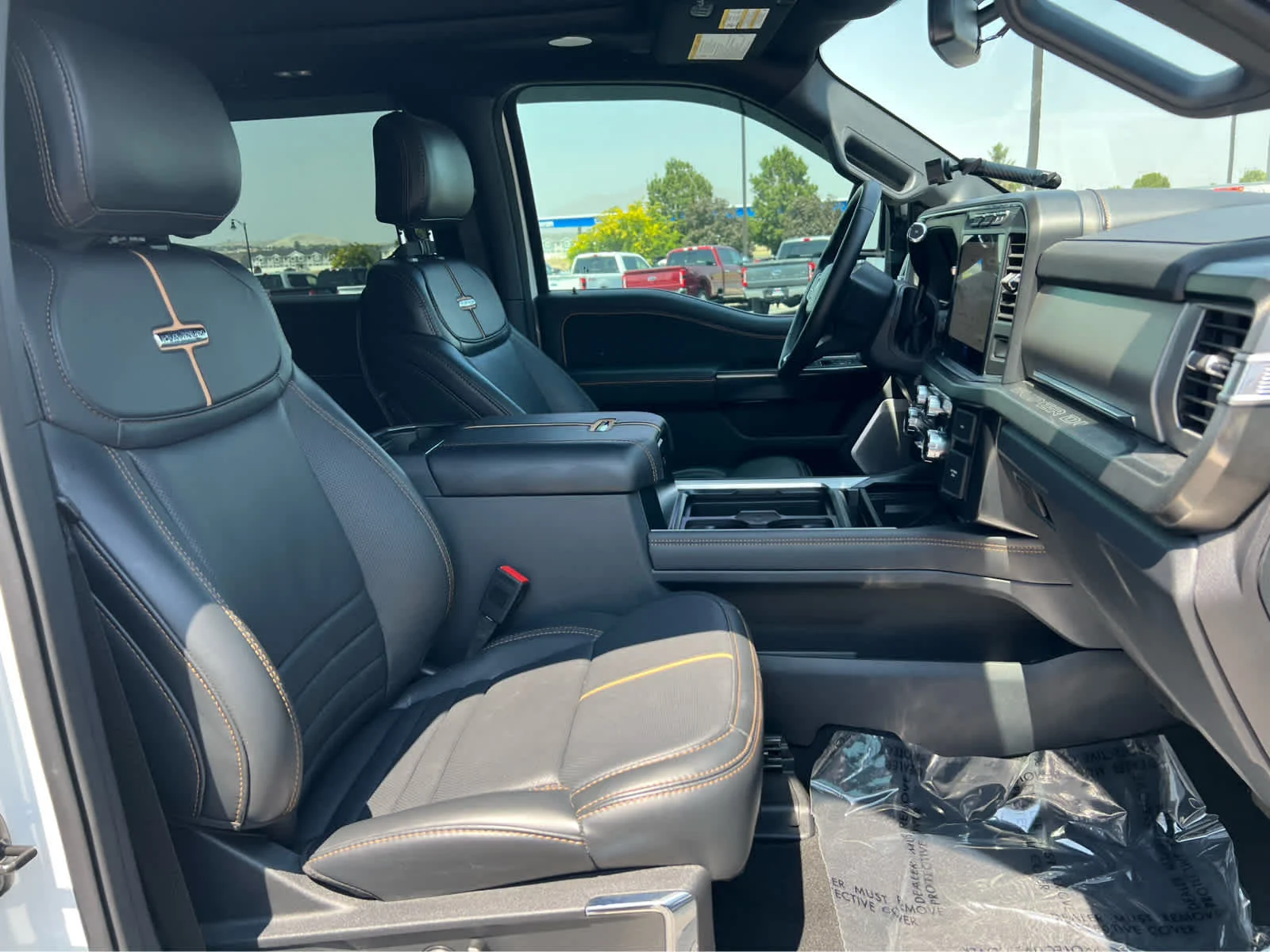 Used 2024 Star White Ford Platinum image 17