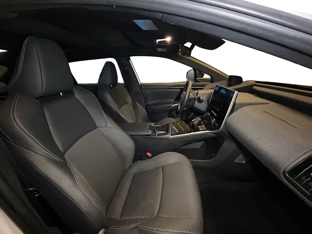 Used 2024 Pearl Toyota XLE image 15