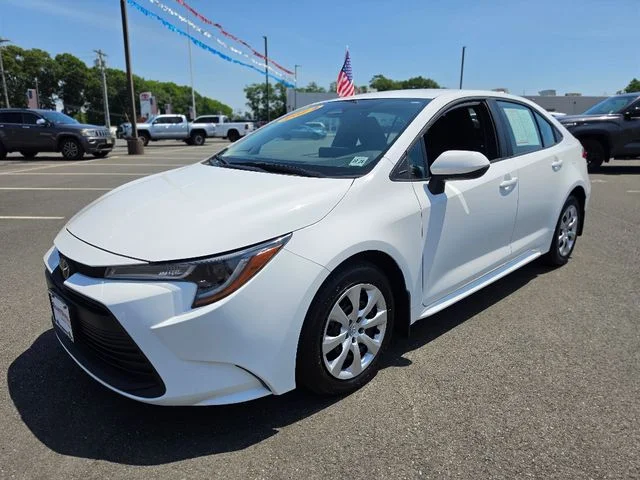 Used 2024 White Toyota LE image 3