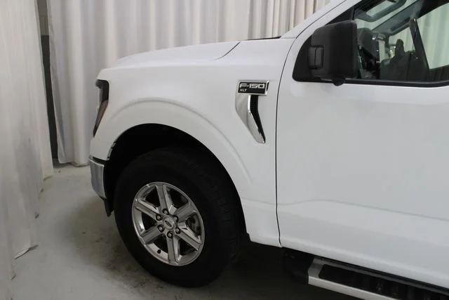 Used 2024 White Ford XLT image 31