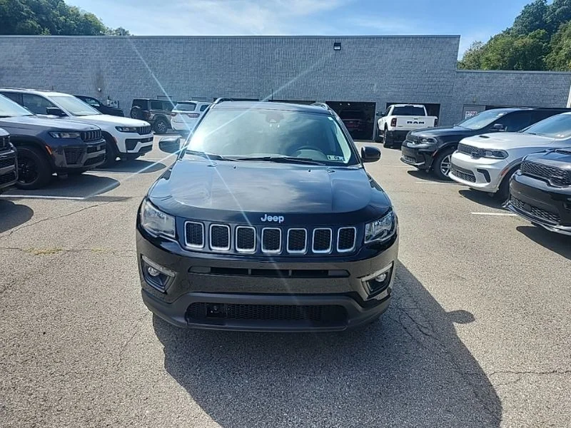 Used 2020 Black Jeep Latitude image 2