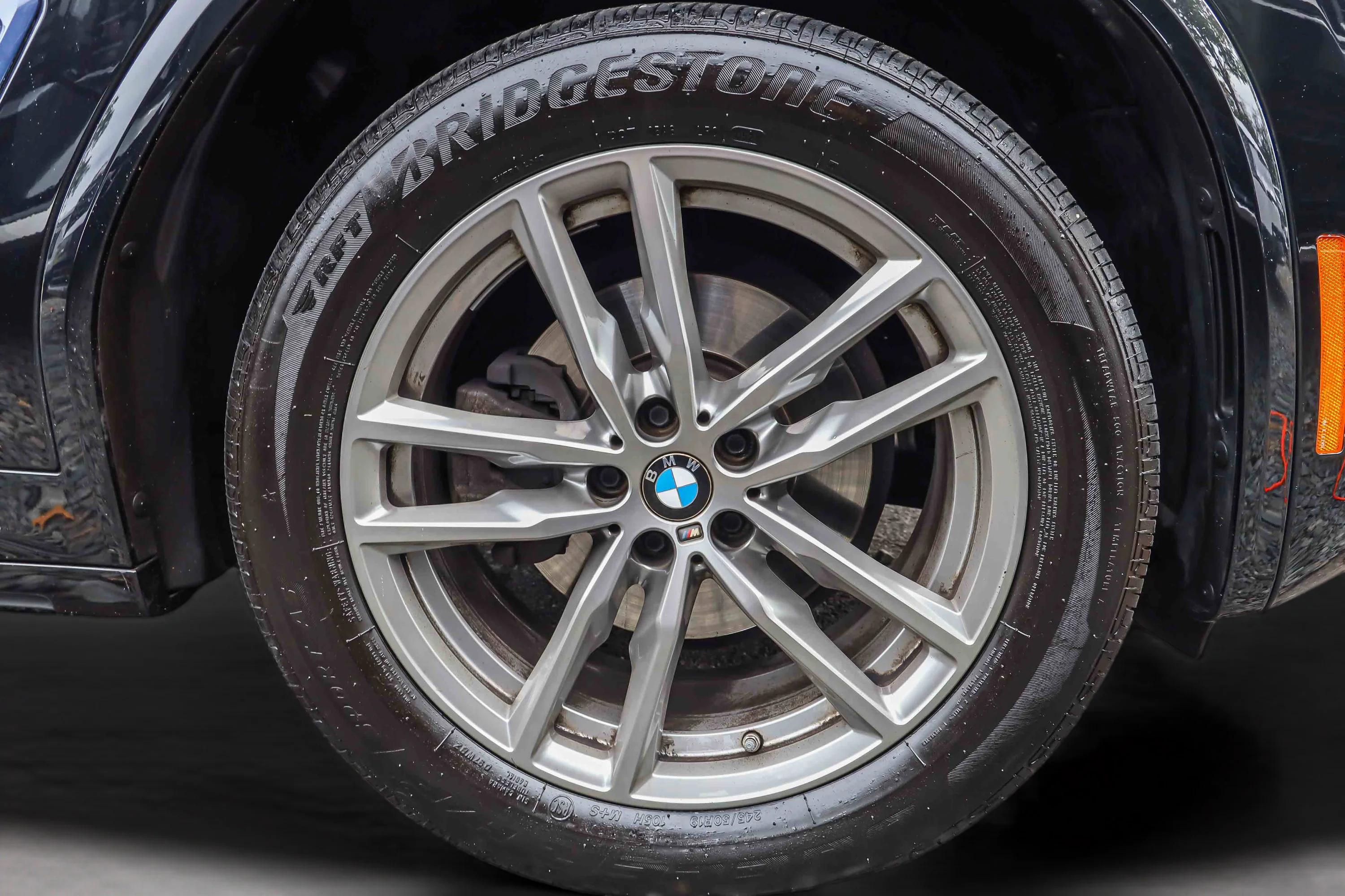 Used 2021 Black Sapphire Metallic BMW xDrive30i image 28