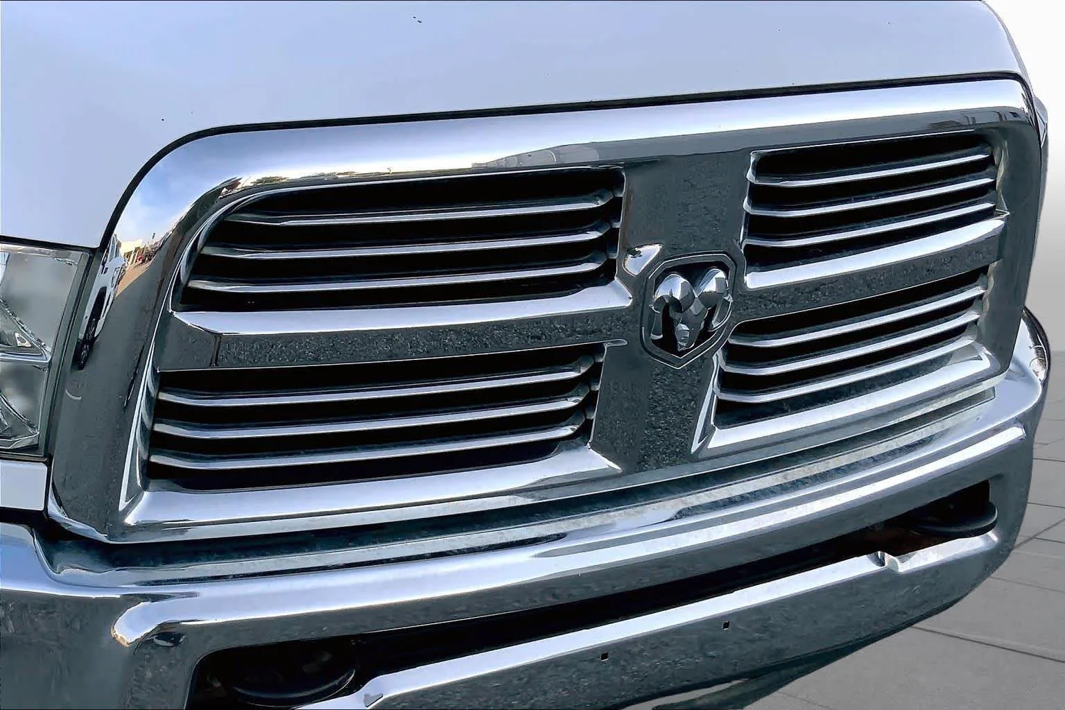 Used 2017 Bright White Clearcoat Ram Big Horn image 27