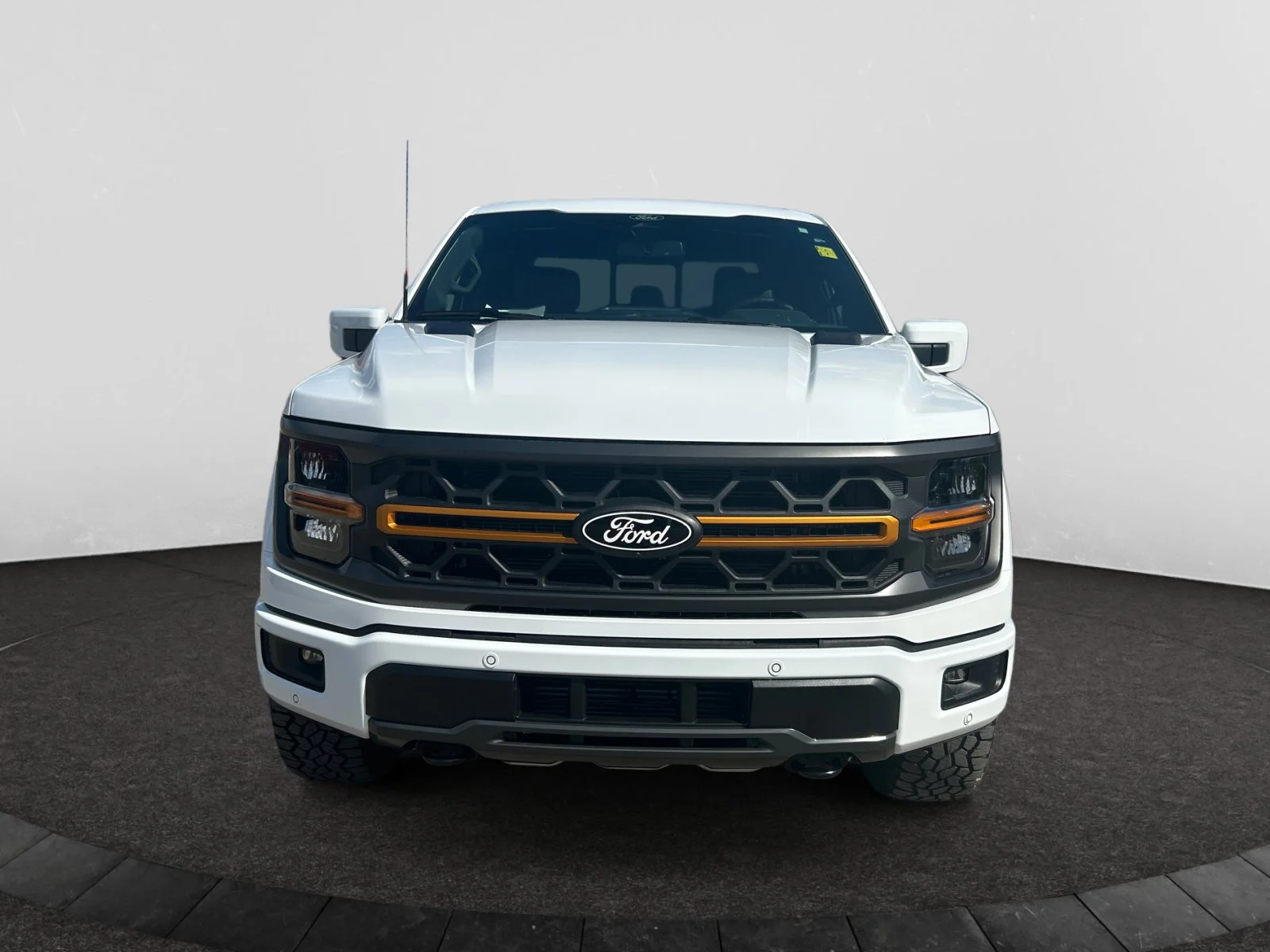 New 2026 Oxford White Ford Tremor image 8