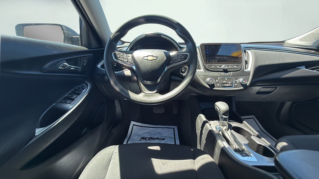 Used 2024 Lakeshore Blue Metallic Chevrolet FL image 33