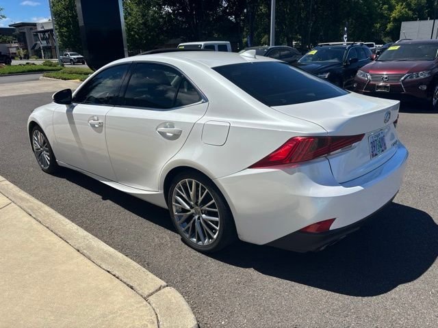 Used 2017 White Lexus 200t image 4