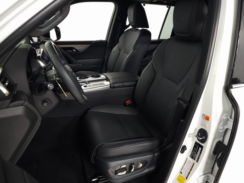 2025 LEXUS LX - Image 18